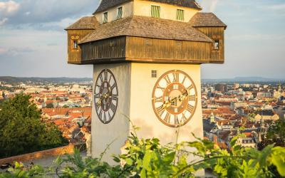 Der Grazeruhrturm in der Abendsonne