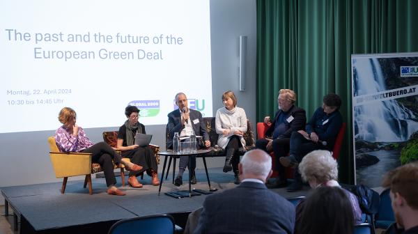 Podiumsdiskussion bei dem Event "The past and the future of the European Green Deal"